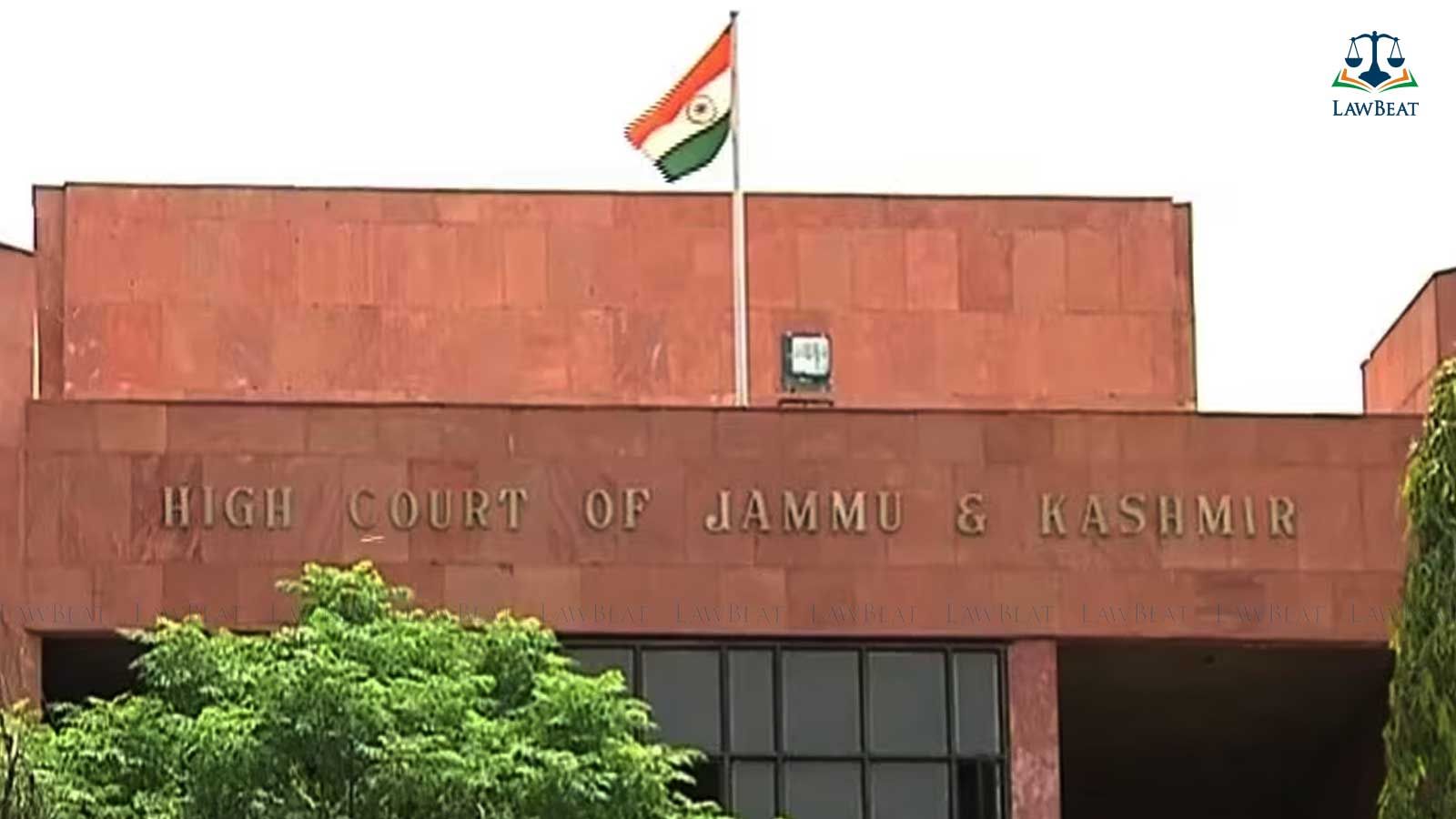 Widow cant be denied family pension on mere ground of divorce proceedings during husbands lifetime: Jammu & Kashmir and Ladakh HC